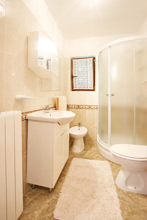 Apartment Nerina Porec Esterno foto