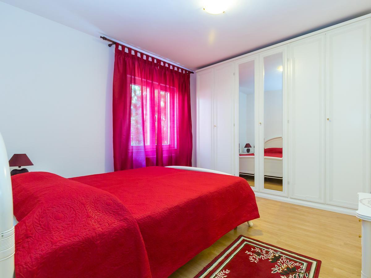 Apartment Nerina Porec Esterno foto